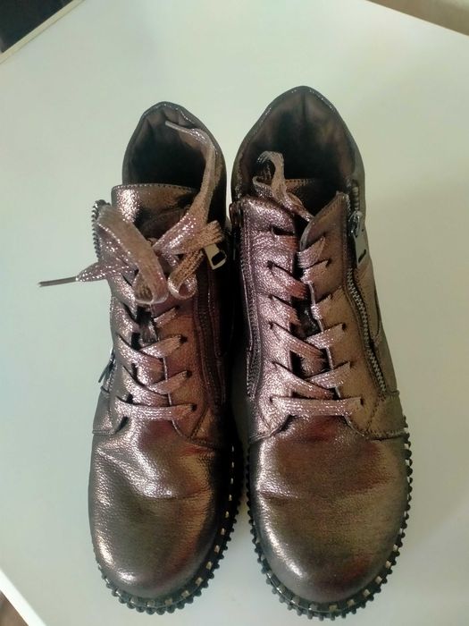 Ботинки зимние 38