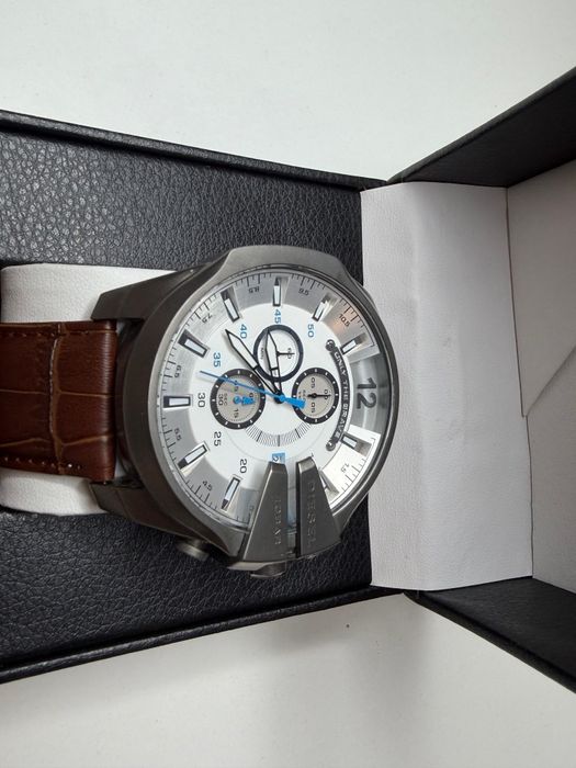 Часы Diesel серии Mega chief