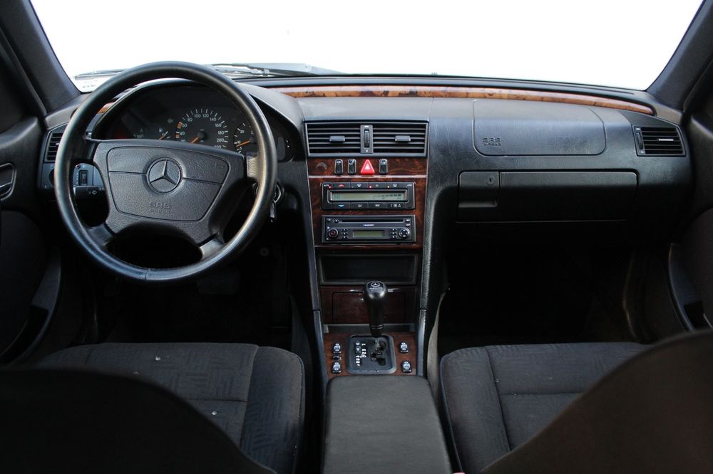 Mercedes-Benz c250 w202 an 98 Diesel