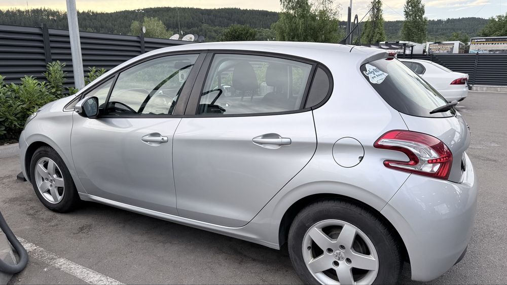 Peugeot 208 1.2 active