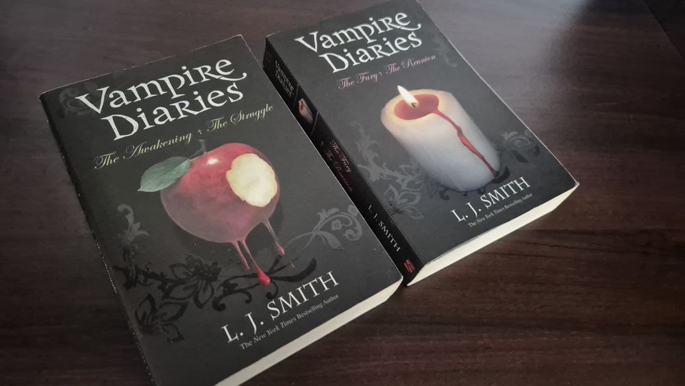 The Vampire Diaries - L J Smith - carti in engleza