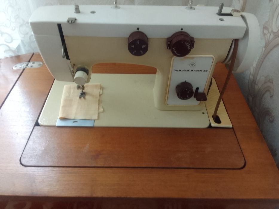 Швейноя машина.  Чайка 143