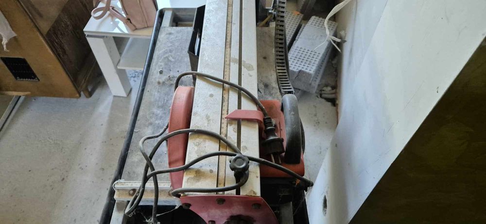 EINHELL машина за водно рязане на плочки фаянс, теракот, гранитогрес