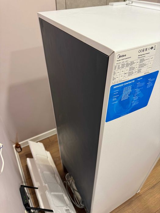 Холодильник Midea