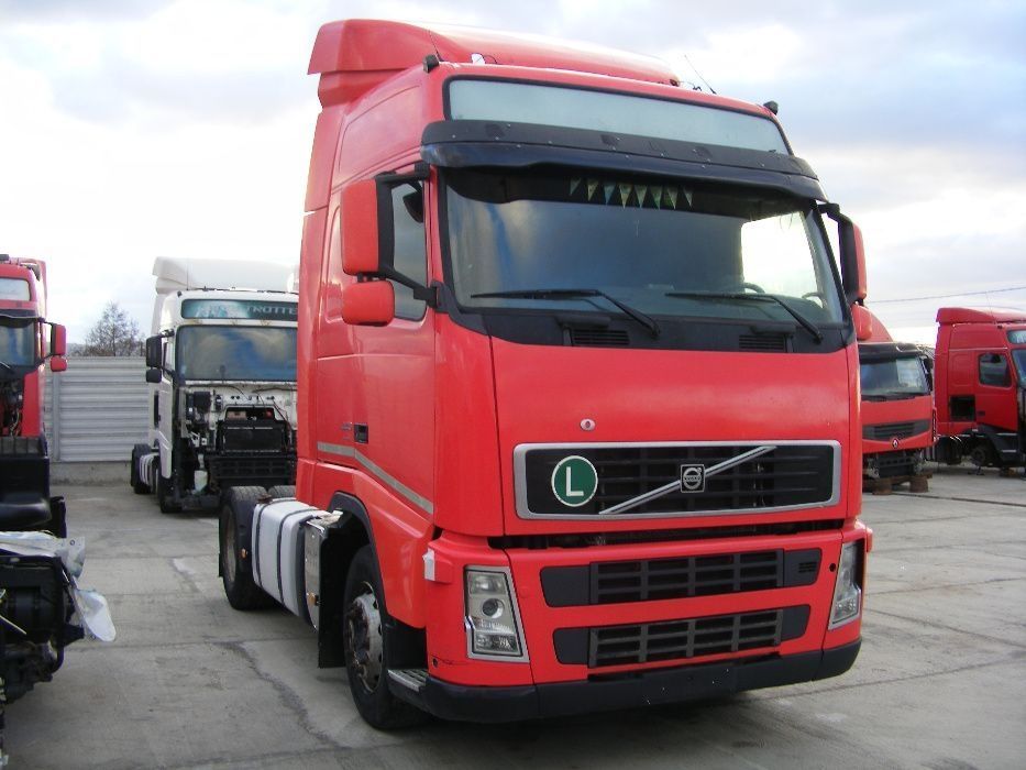 Dezmembram Volvo FH FM 13 440 E5 piese camioane