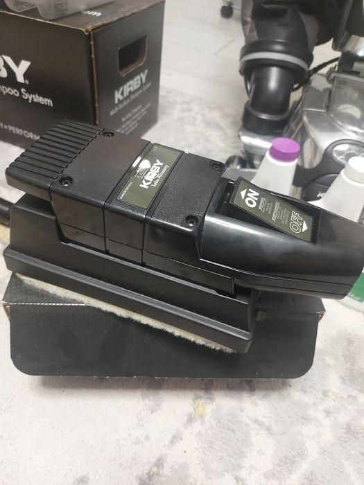 Vând Aspirator Kirby AVALIR PLATINUM