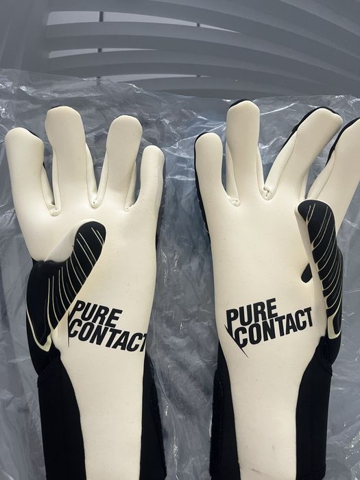 Вратарски ръкавици