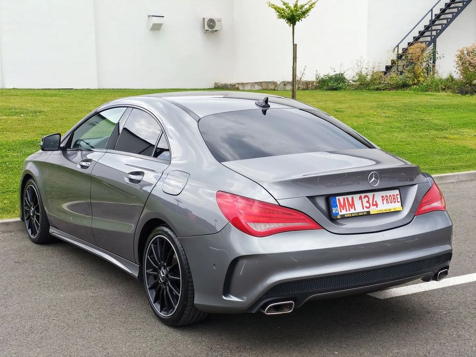 Mercedes-Benz CLA 180 Mercedes-Benz CLA 180 - AMG