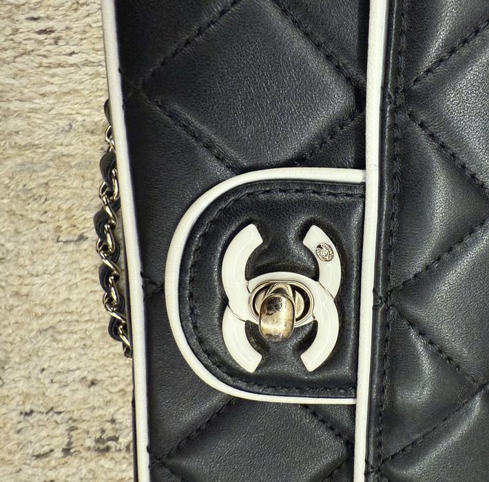 Chanel чанта mini