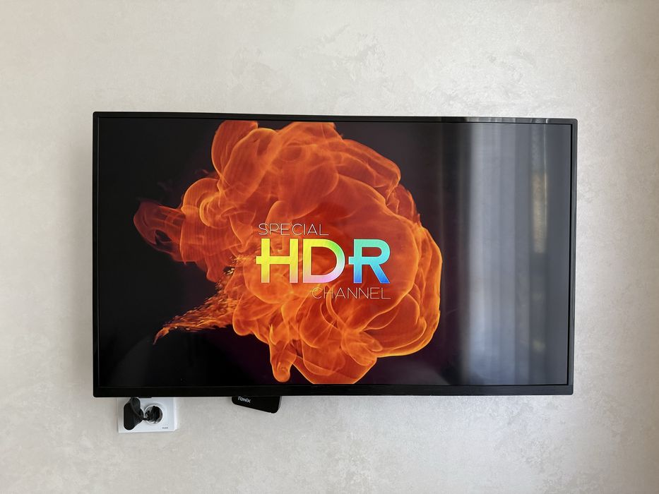 Большой телевизор Philips 43 дюймов 108см со Smart Tv приставкой 4/32