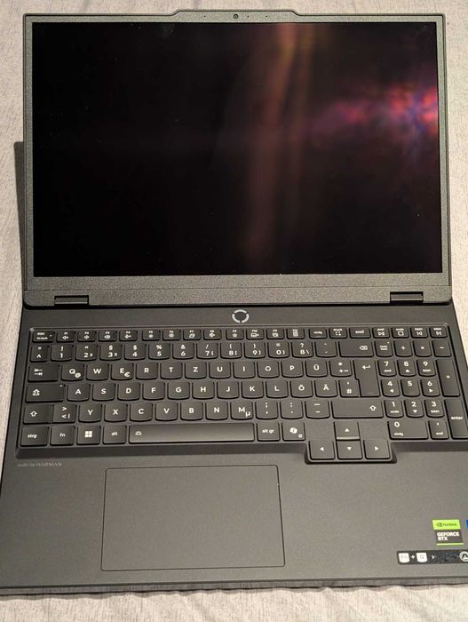 Laptop Gaming Lenovo Legion 5 i7-13650HX 165Hz, 32GB RTX 5070 1TB