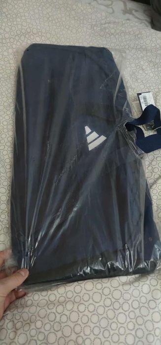 Спортен сак Адидас син Торо 23