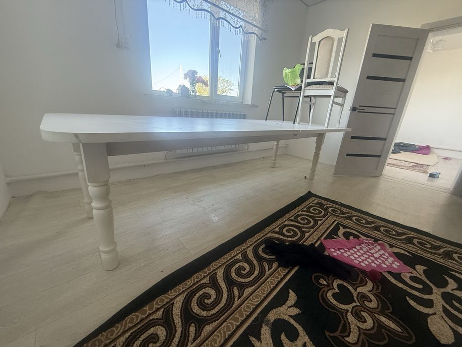 Продам стол большой очень