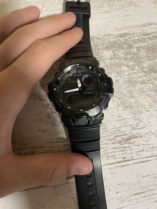 CASIO G-shock.