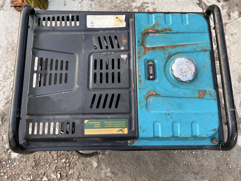 Бензиновый генератор