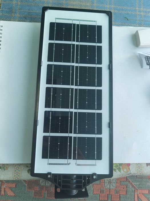 Lampa solara cu 8 led cob si telecomanda