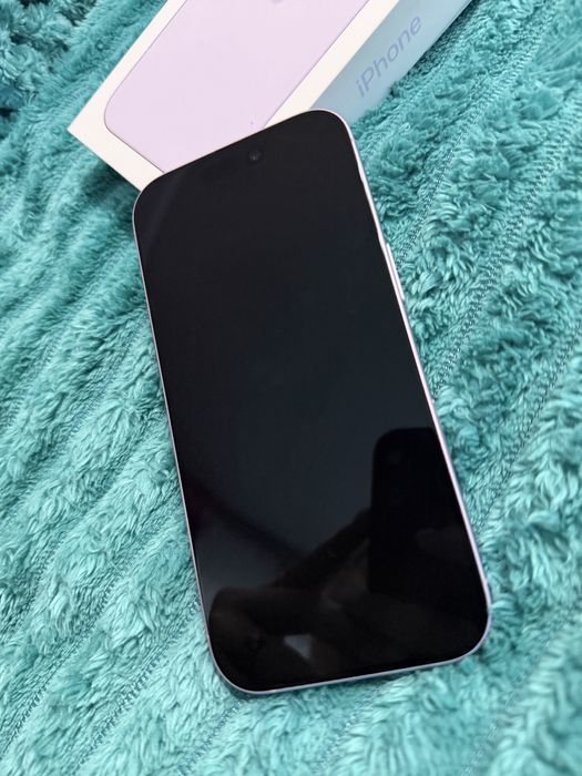 IPhone 17 на гарантии