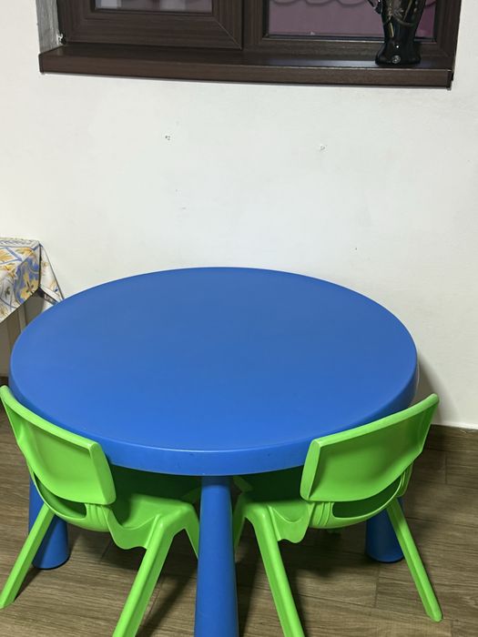 Patuturi stivuibile,mese si scaune pentru cresa /gradinita