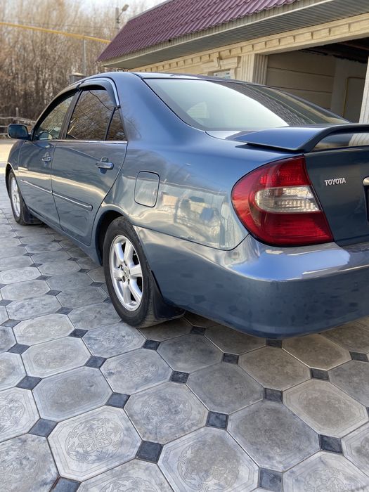 Toyota.   camry  30.