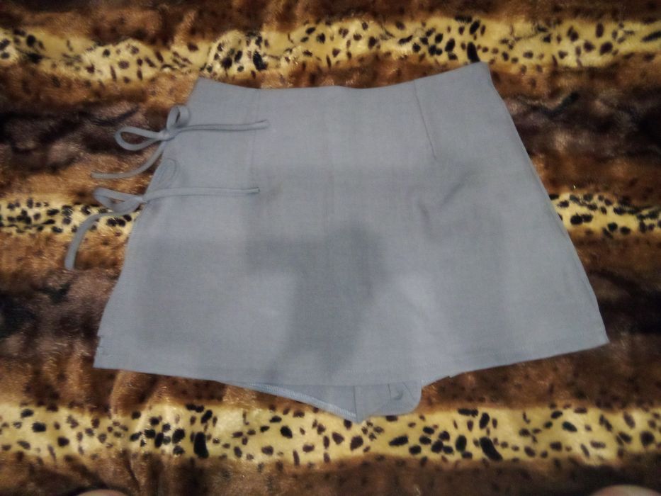 Новая одежда, одевала 1-2 раза