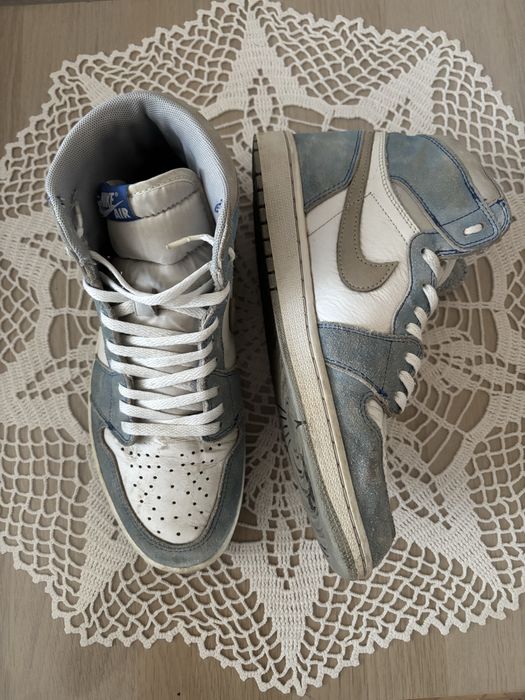 Обувки Nike Air Jordan 1 Retro High OG Hyper Royale
