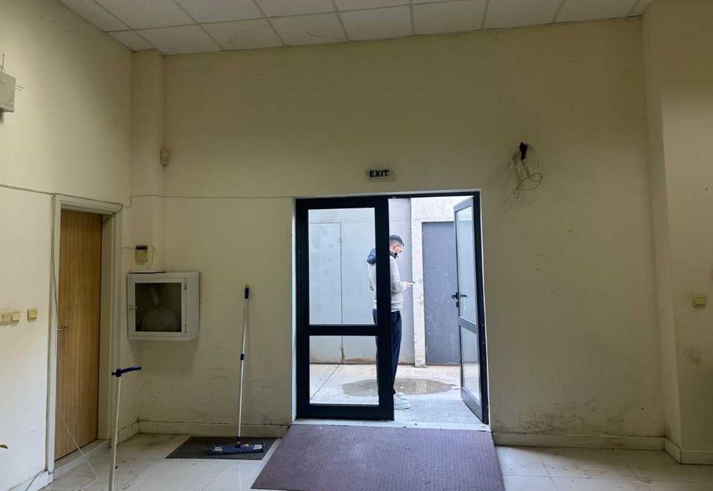 Склад 200 м2, Планова/Младост