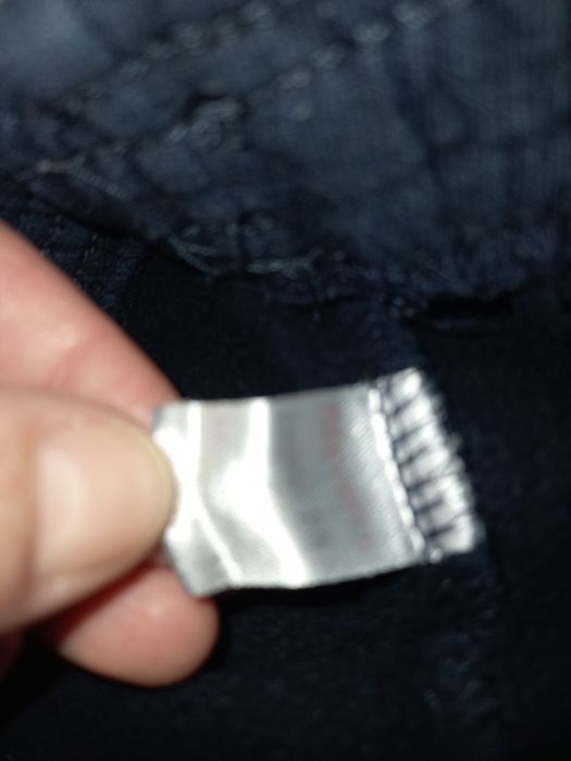 Долнища и дънки размери 98-104-110.Долнищата по 3лв.Дънките по 5лв.