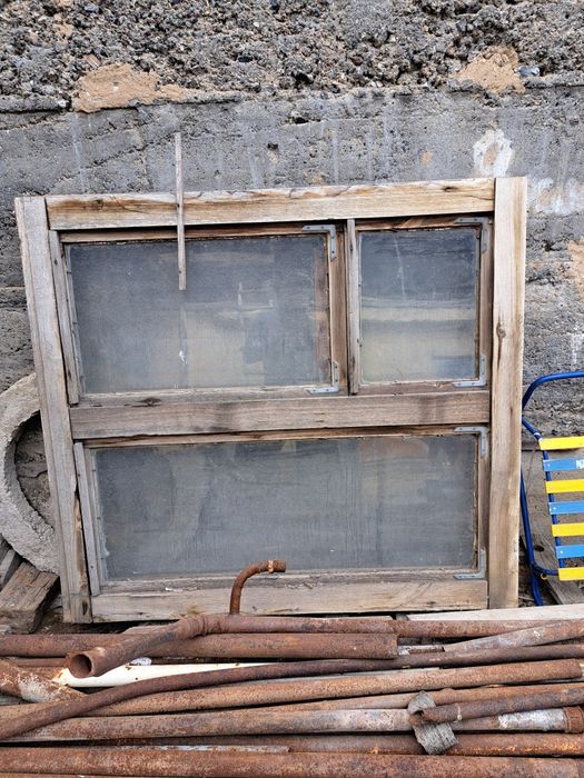 Оконная рама в сборе