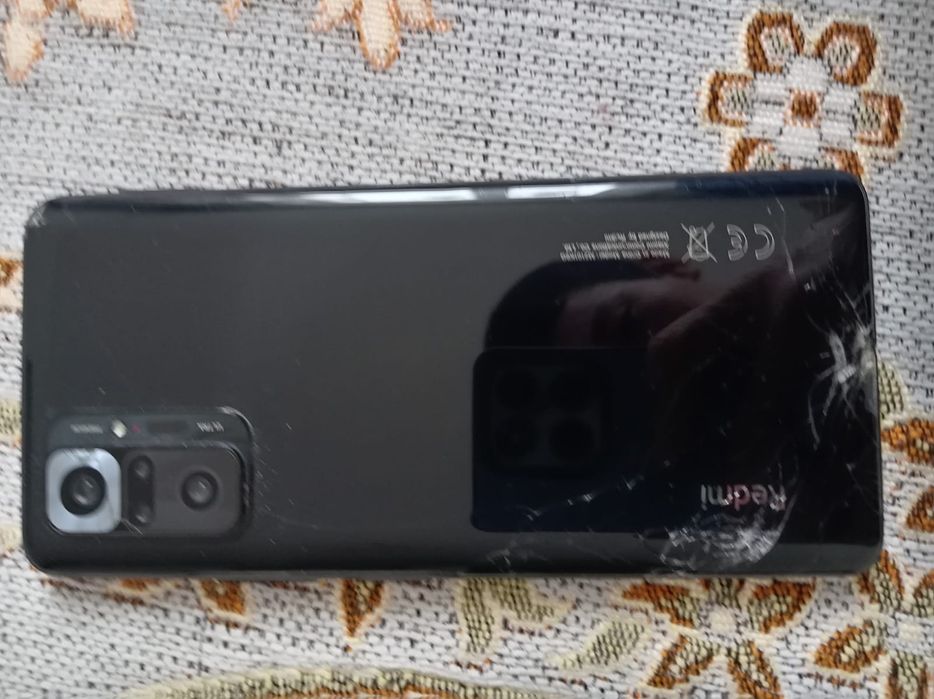 Редми  нот 10 про 256 Gb Шустрый Срочноооо