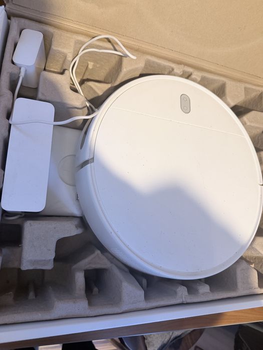 mi robot vacuum mop essential