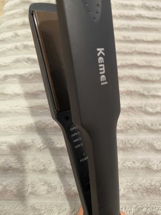 Продам утюжок для волос