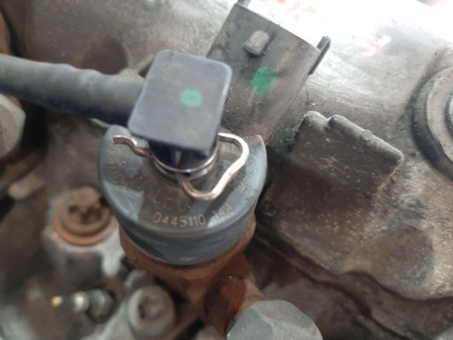 Injector 1.9 dci f9q renault kangoo 8200171173 0445110144