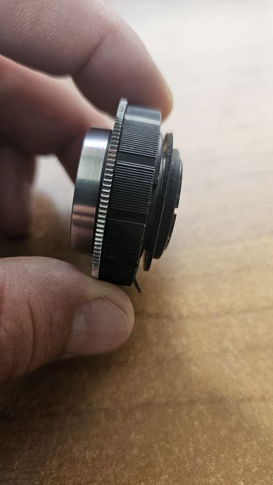 Vând obiectiv Meyer-Optik trioplan 1:2.9/50