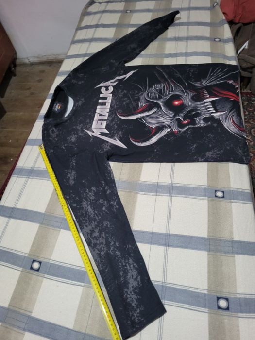 Bluza bărbătească cu imprimeu Metallica.