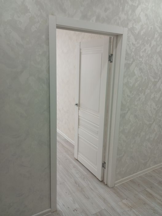Установка межкомнатных дверей