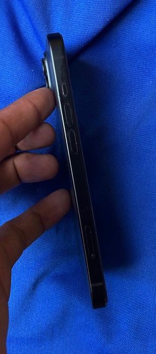iPhone 15 black 128 gb