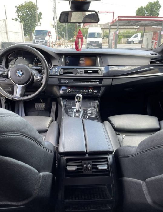 BMW SERIA 5F10 2015