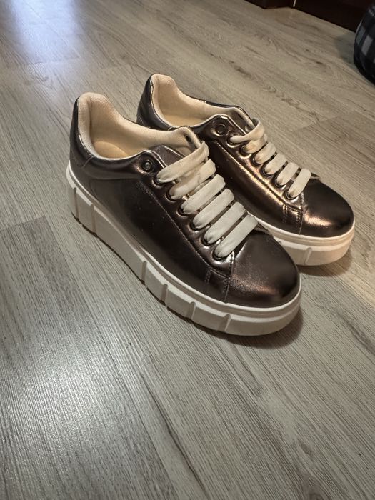 Кецове на платформа Tamaris