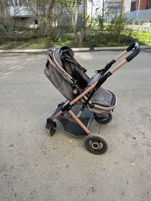 Продам детскую коляску