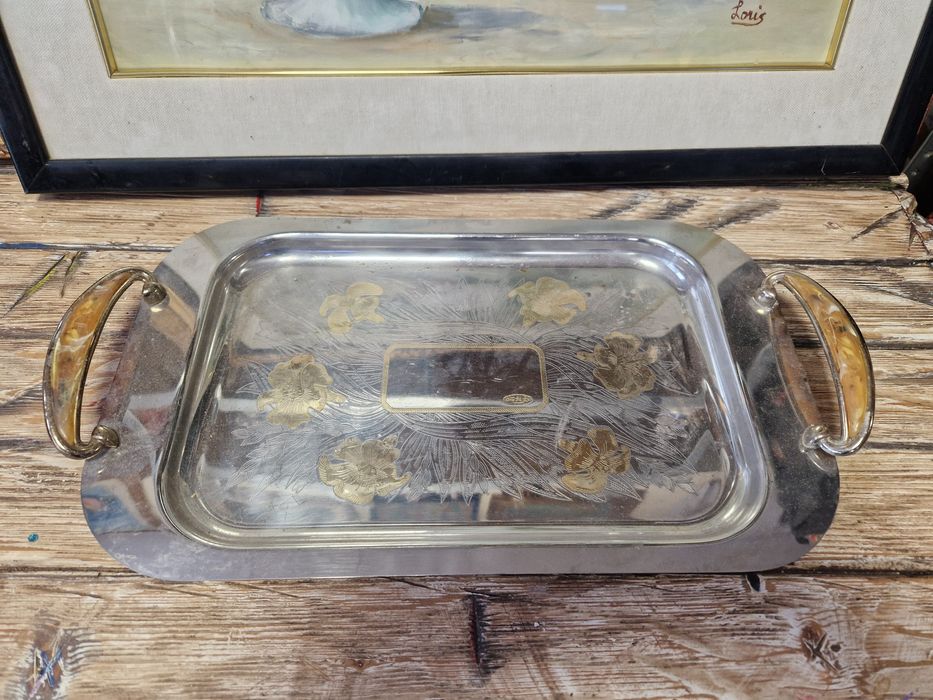 Плата за сервиране