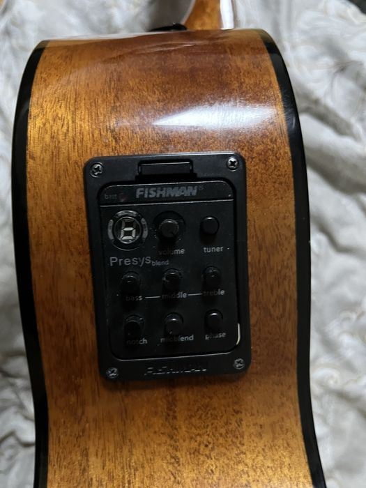 Cort klassik gitara sotiladi