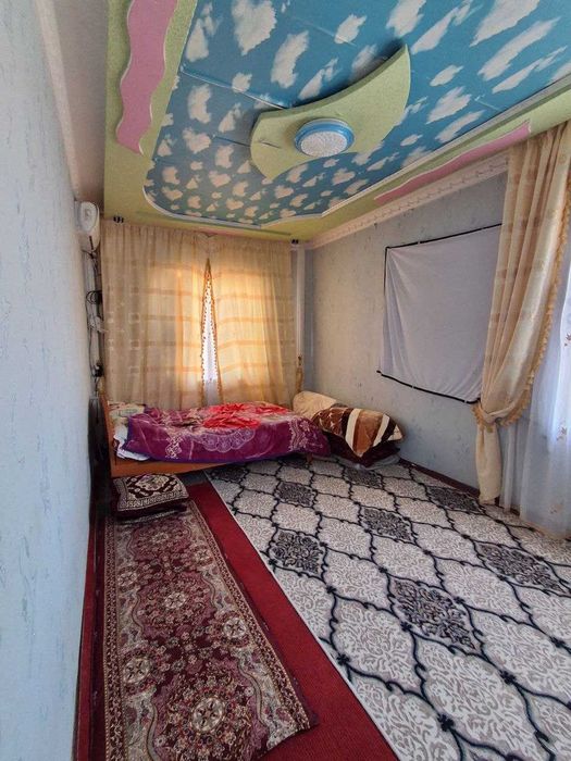 Продаётся 1х комн квартира на 3 этаже Ор-р 5 микрорайон Шайх Базарчик
