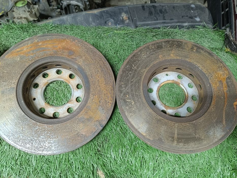 Тормозные диски с суппортами Ауди 100 С4