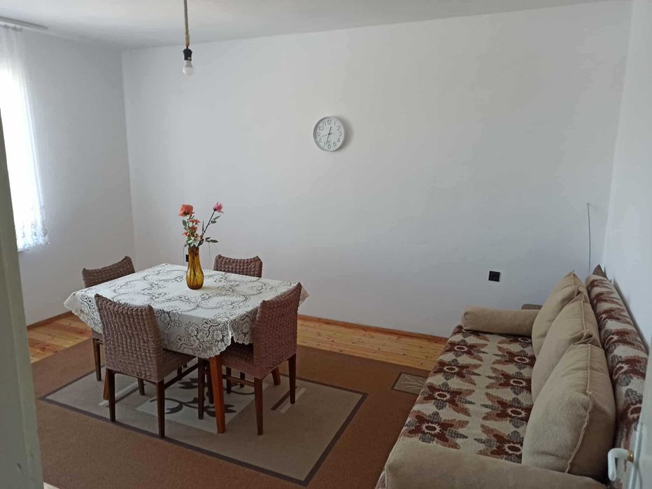 Четеристаен в центъра на Добрич