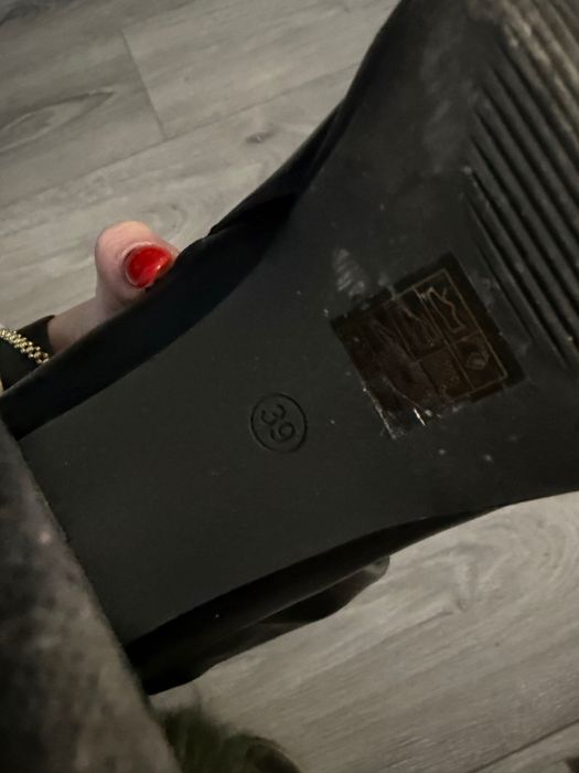 Ботуши тип чизми с ток