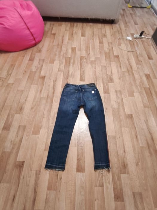 джинсы dsquared2