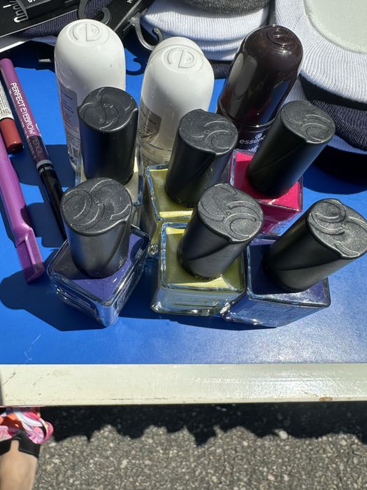 Vand lot produse cosmetice