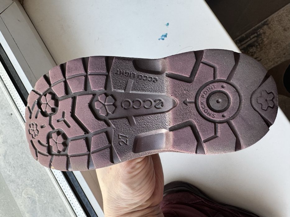 Продам детские демисезонные сапоги-ботинки ECCO