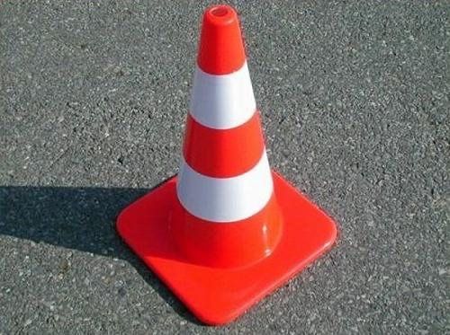 Konus 70 sm Gelviy. конус Фишка Отражат қилади