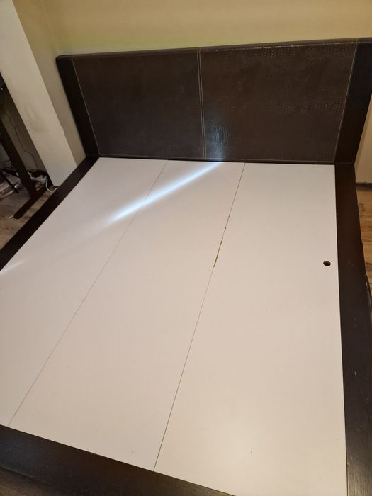 Спалня за матрак 180/200